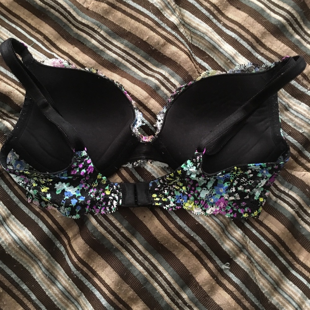 FINAL PRICE !!! Victoria secret bra 32C - Picture 2 of 3