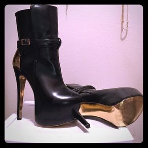 Black/Gold booties