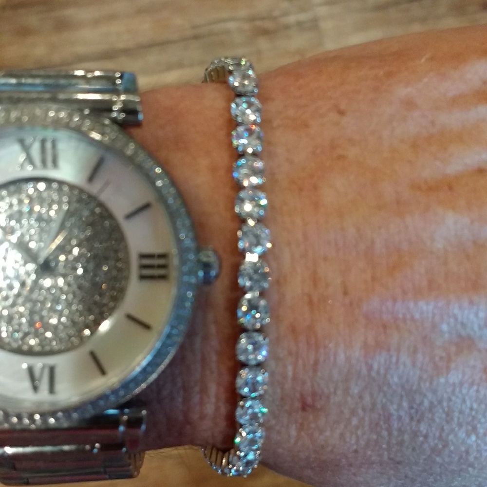 4.25 kwt 7.5 in. White gold filled tennis bracelet