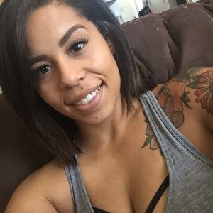 Meet your Posher, Dani