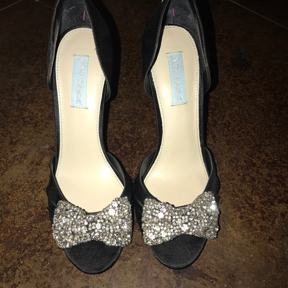 Betsey Johnson black satin heels w/ rhinestone bow