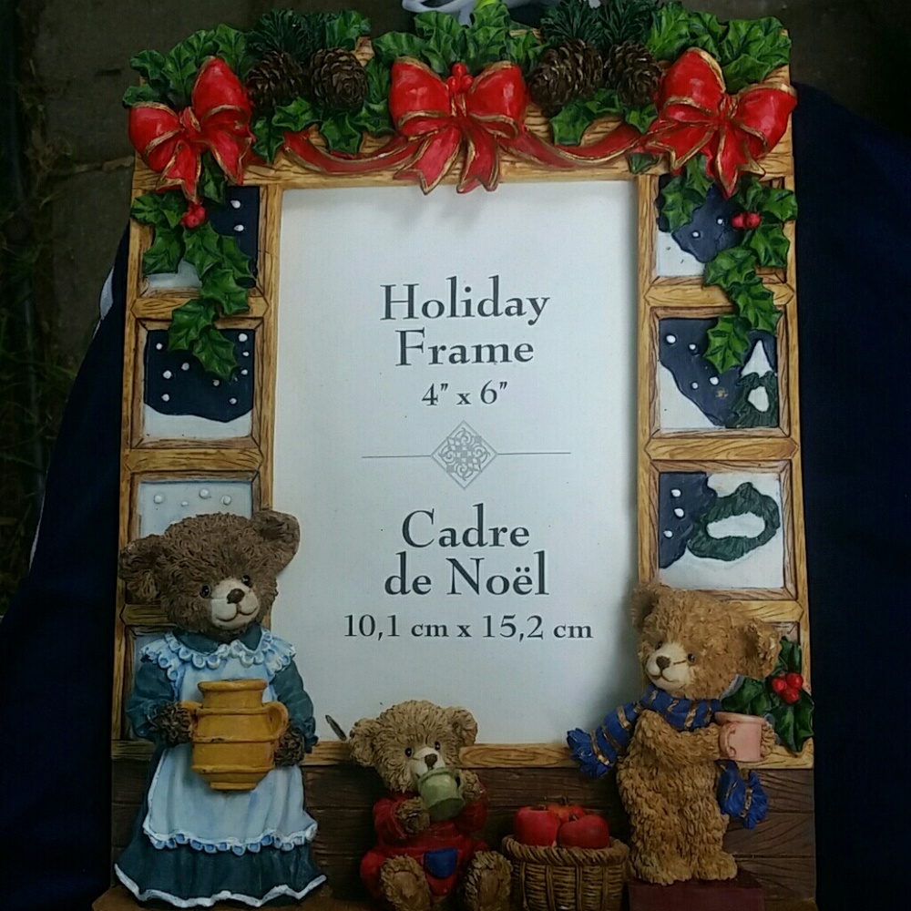 Holiday picture frame