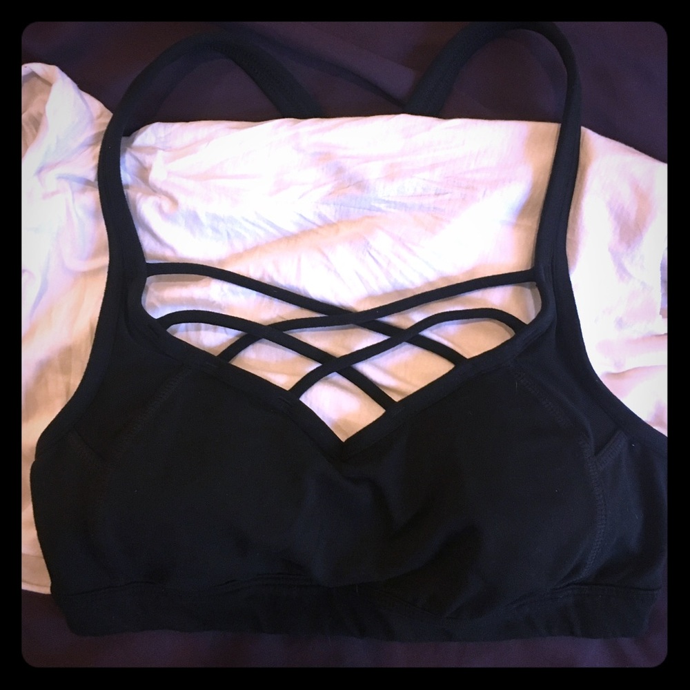 Athleta front criss-cross sports bra