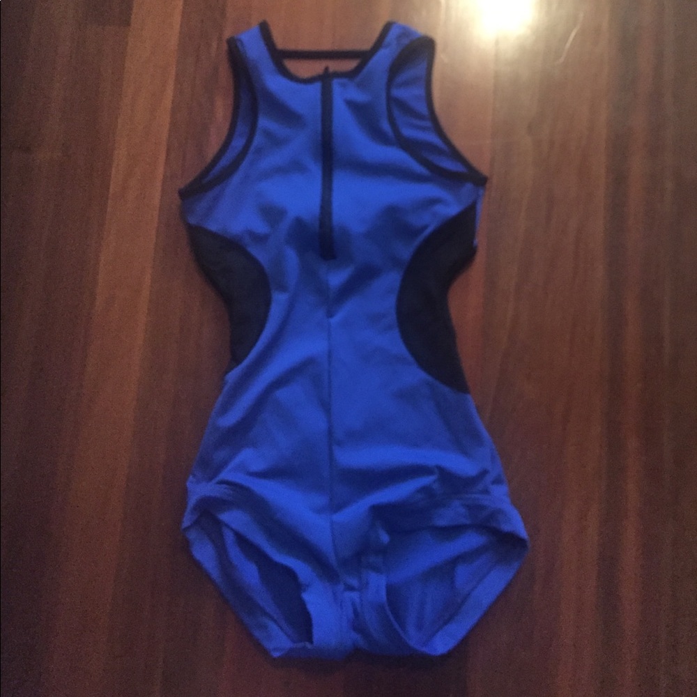 FIVE DANCEWEAR LEOTARD!