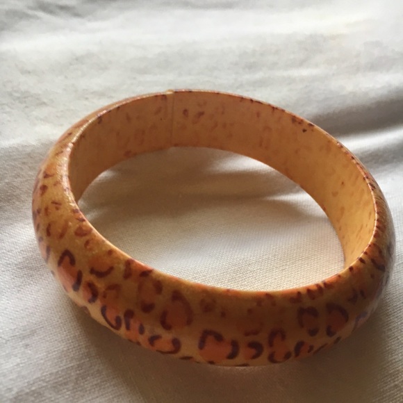 Cheetah Painted Wooden Bangles - Picture 4 of 4