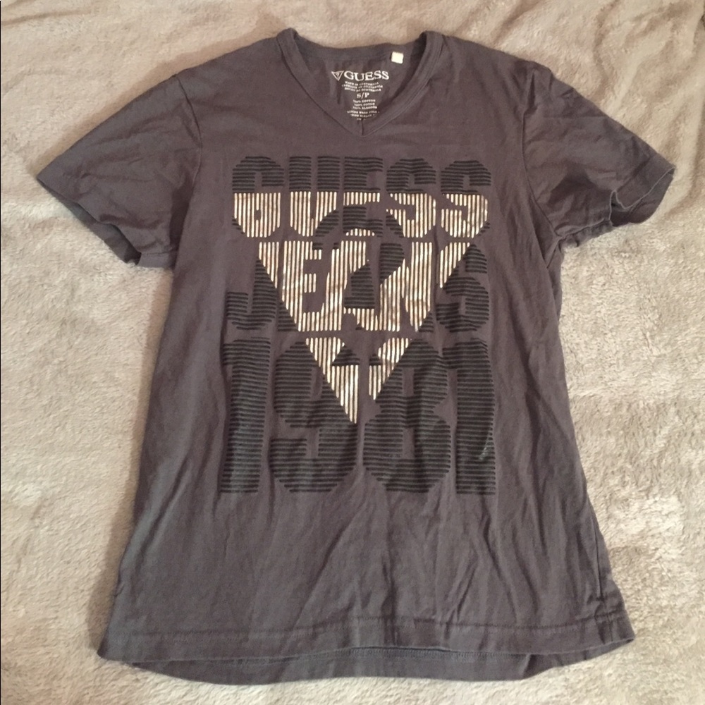 Guess grey t shirt v neck