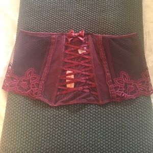Victoria's Secret burgundy waist cincher M/L