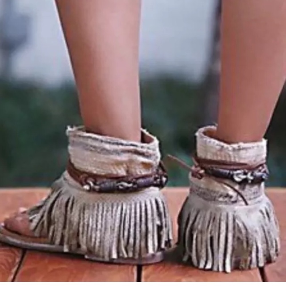 Free People wonderland fringe white sandal EU 40