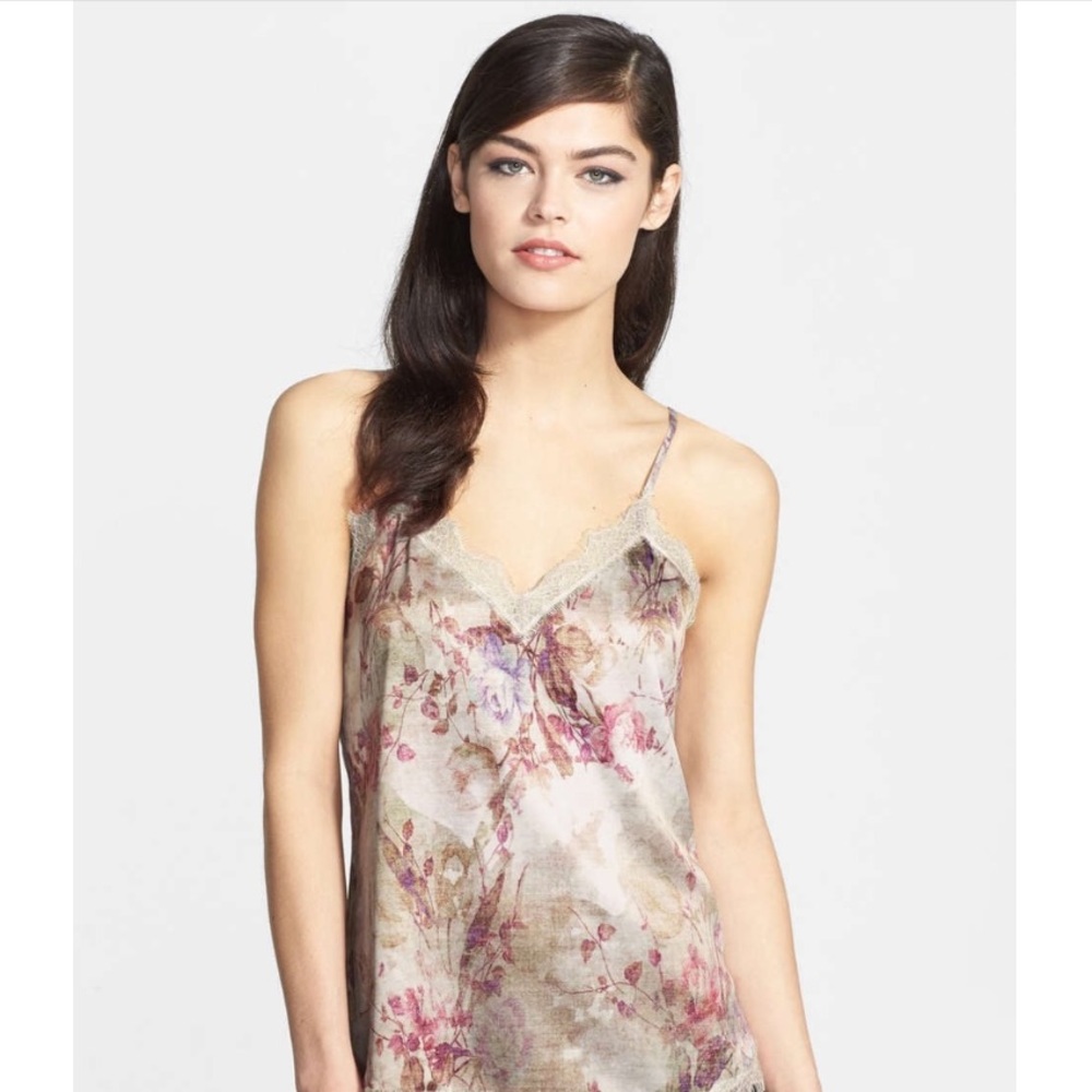 Chelsea28 🌸 camisole.
