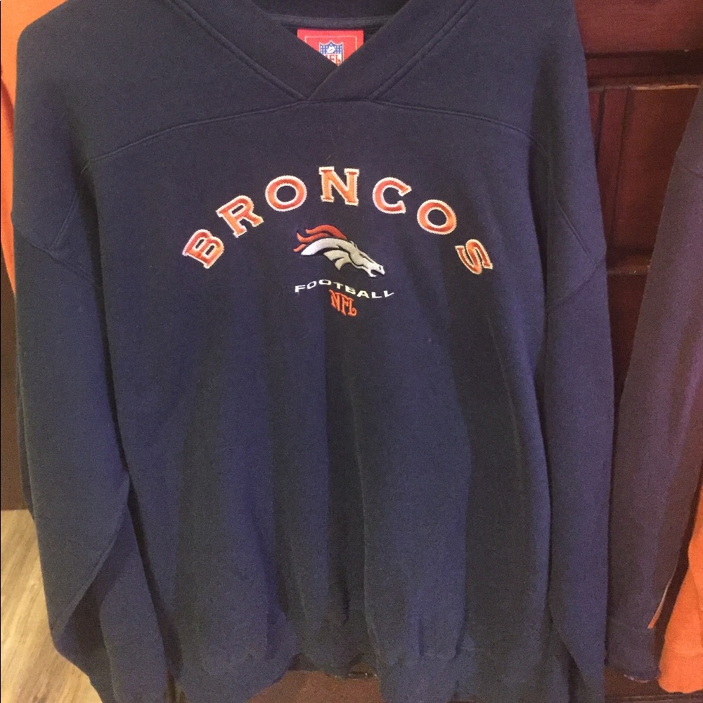 Broncos xl sweatshirt
