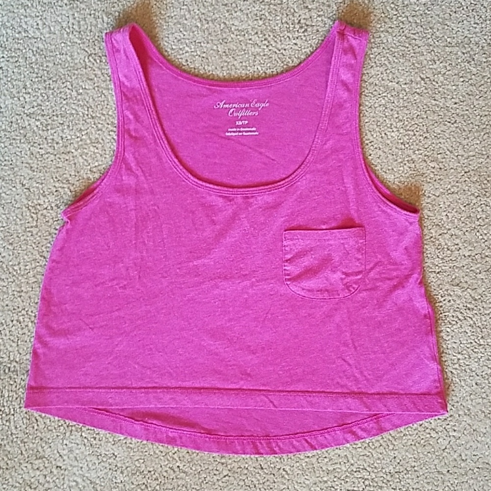American Eagle pink crop top