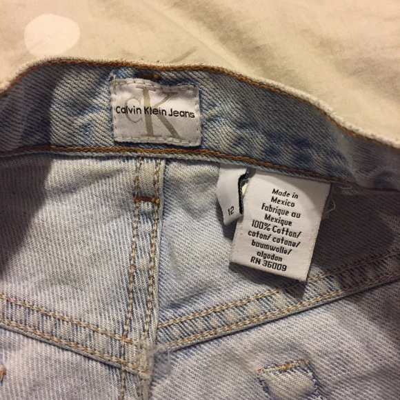 Calvin Klein shorts - Picture 3 of 3