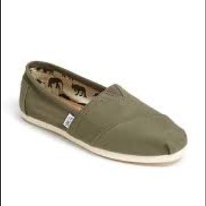 TOMS Olive Green NWOT