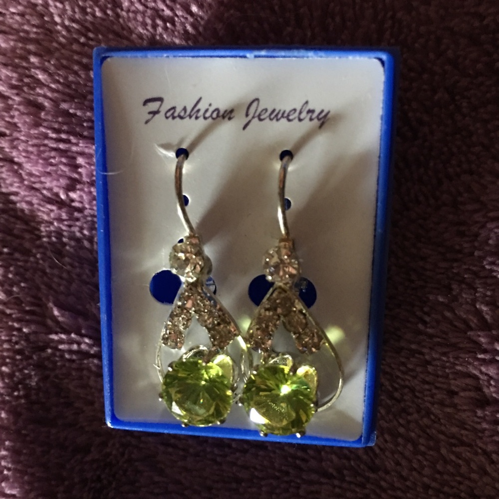 Faux Peridot Fashion Earrings