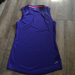Workout tank top