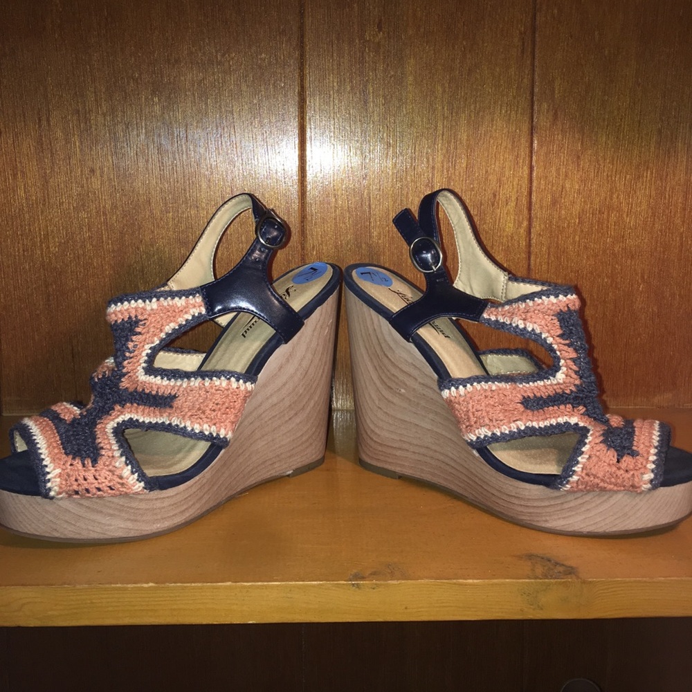 Lucky Brand crochet wedges