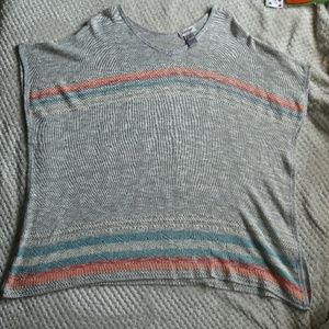 Avenue knitted poncho size 18/20