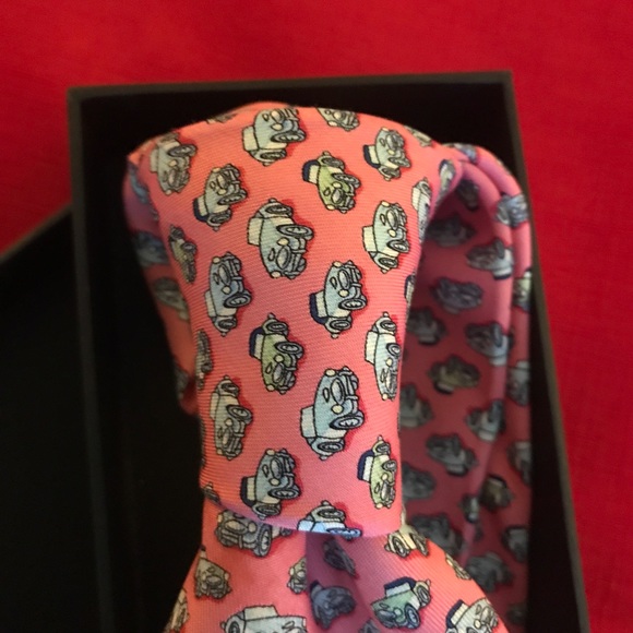 Vineyard Vines Other - NWOT, men's Vintage Vines 100% silk necktie 👔