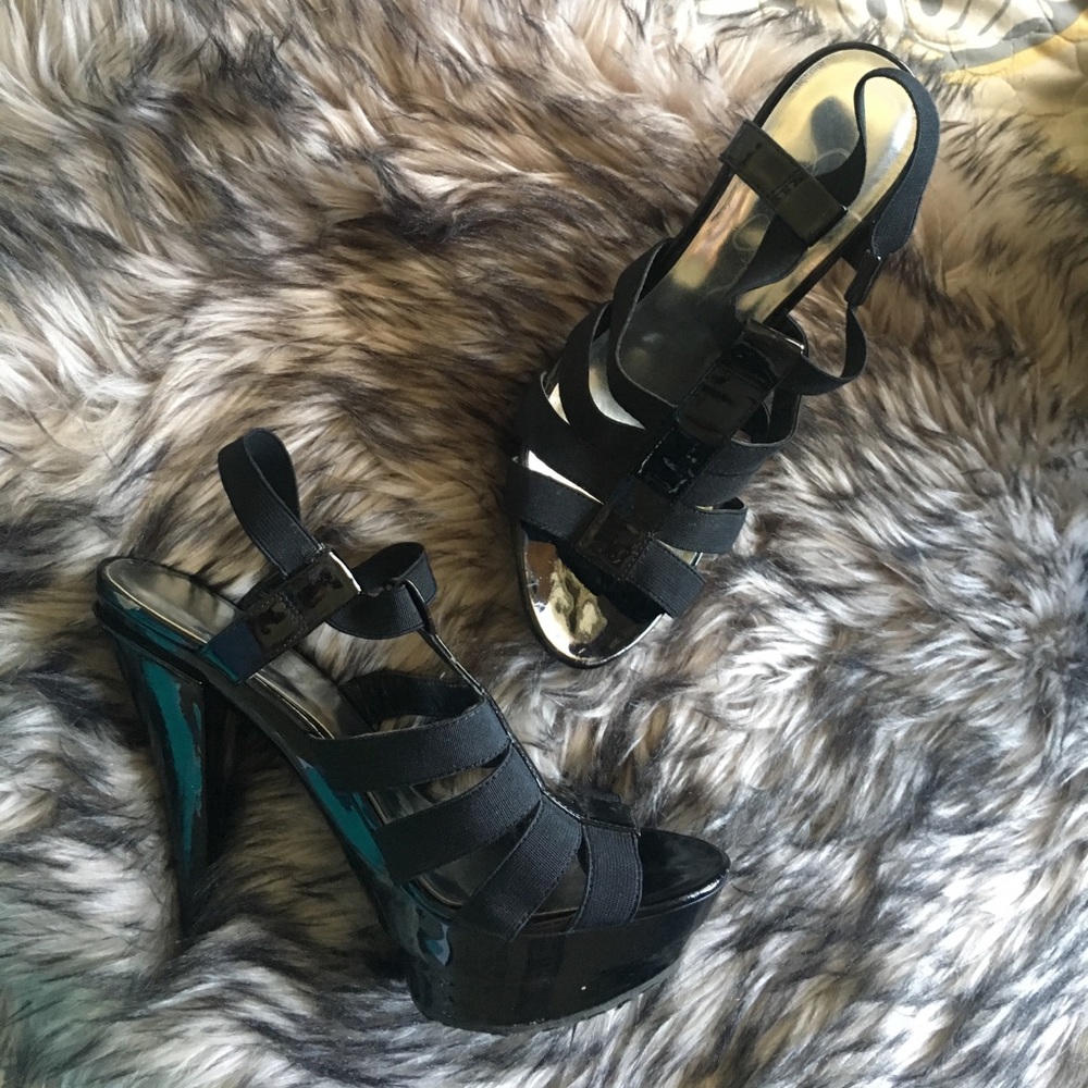 Jessica Simpson black heels