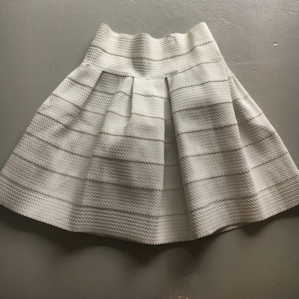 H&M White Skirt M