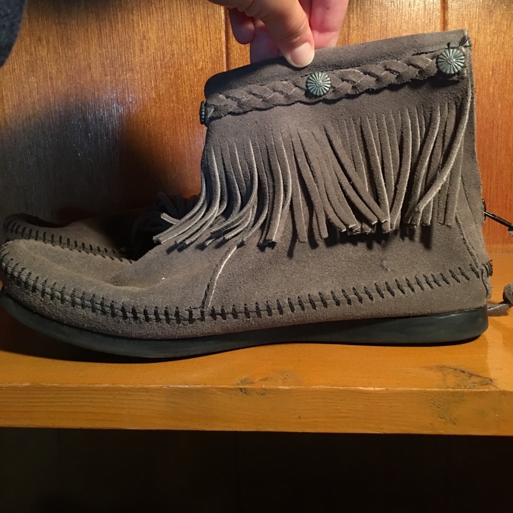 Minnetonka gray ankle booties with fringe