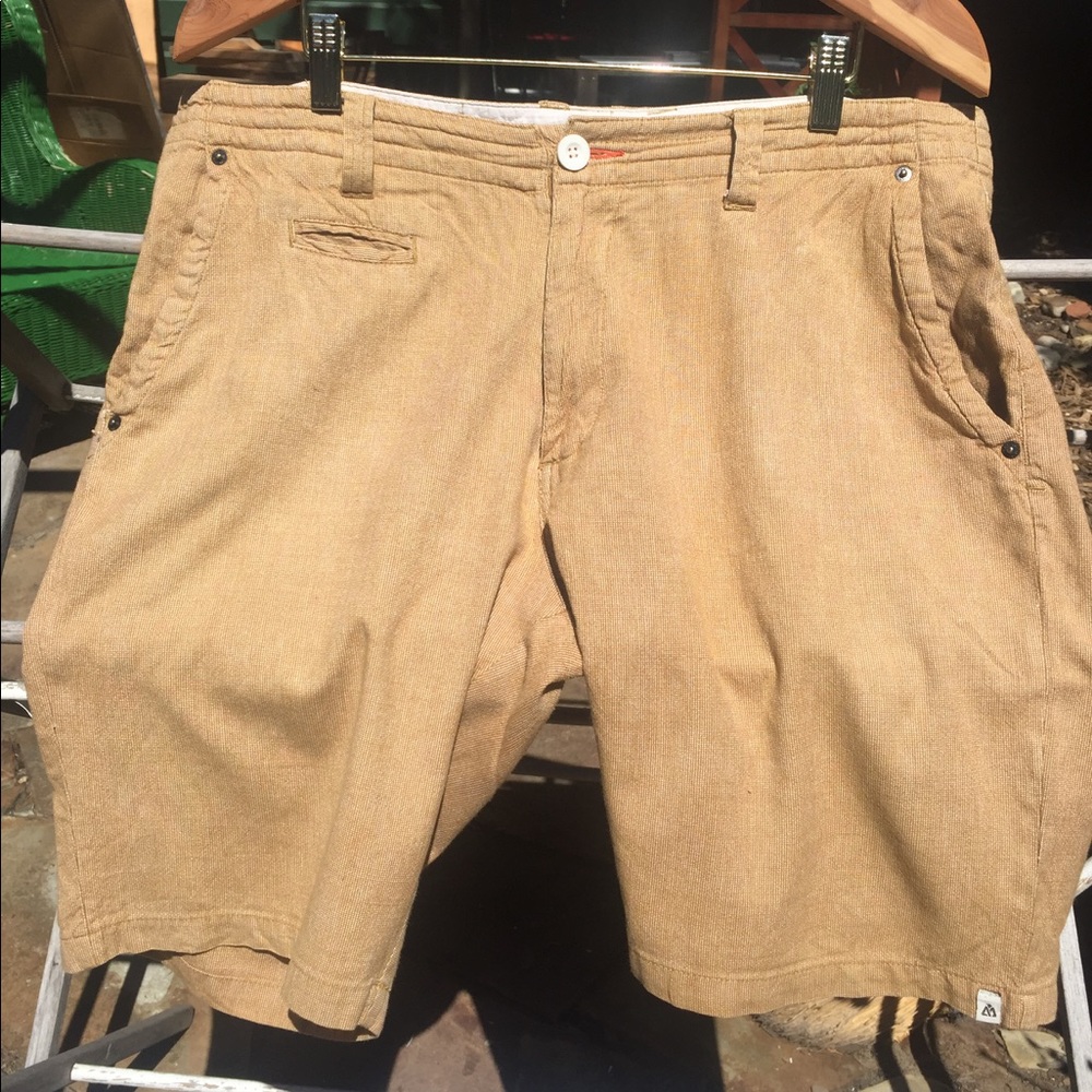 Lightweight men's Matix shorts