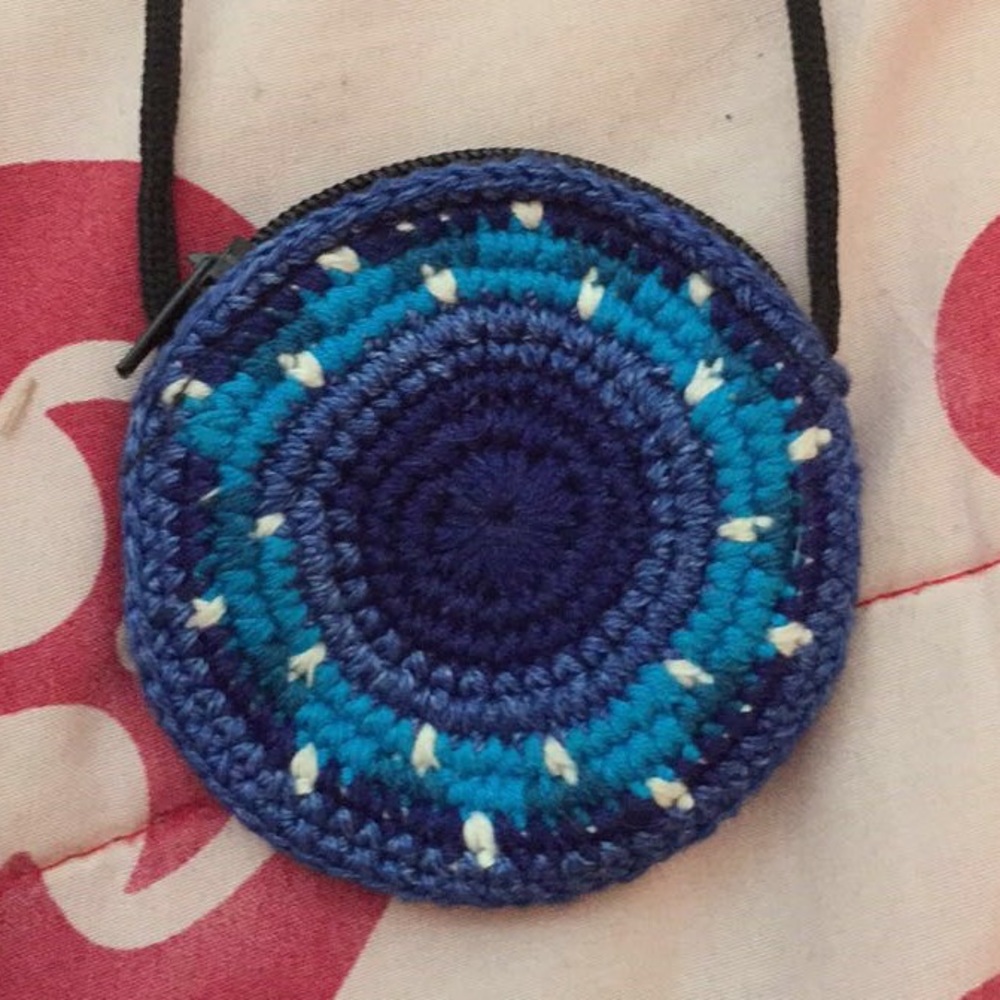 ♡ SALE small handmade blue yarn coin purse