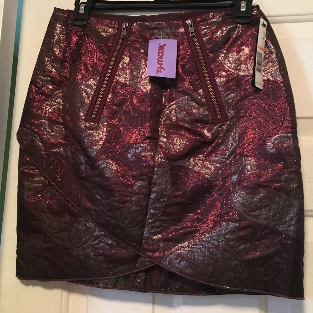 NWT 2B.Rych Size 2 Purple/Raisin Mini Skirt