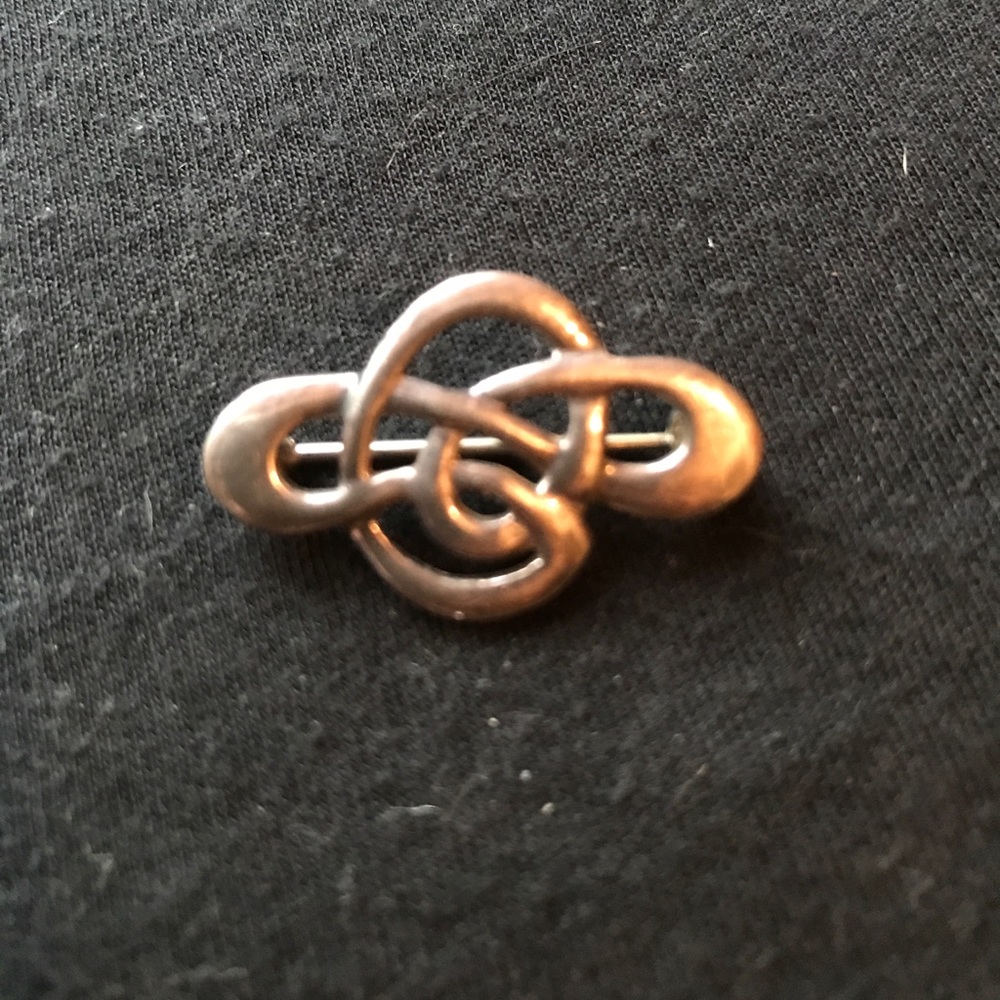 Sterling silver eternity pin