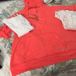 LANE BRYANT NWOT 26/28 ORANGE HOODIE W/HAND POCKET