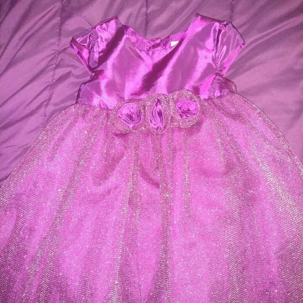 Toddler dress 24m like new
