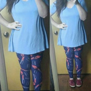 Lularoe tall curvy lipstick leggings with tee