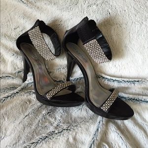 Black High Heels with Rhinestone Embellishments