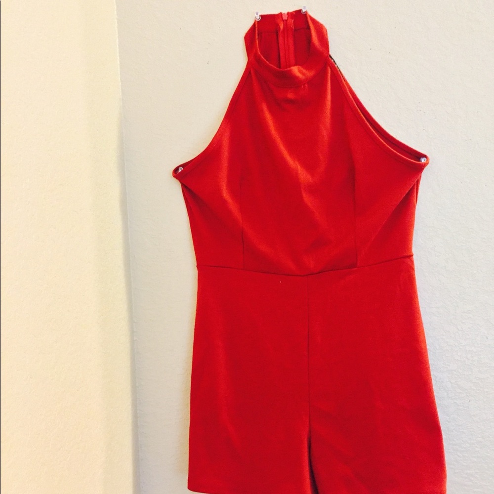 Dark orange jumpsuit (shorts)🌷