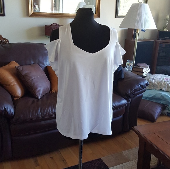 Top NWOT - Picture 2 of 2