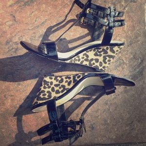 Etienne Aigner Animal print wedges