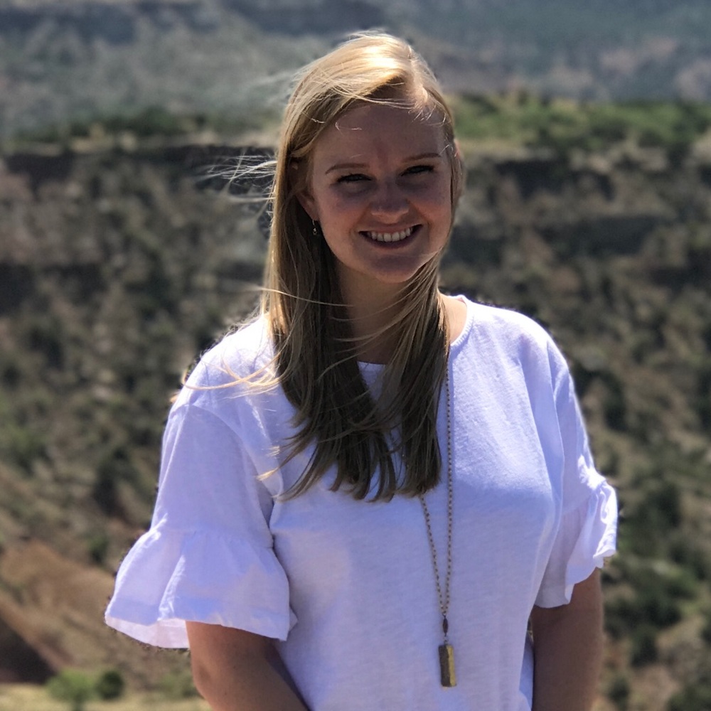 Meet your Posher, Caroline