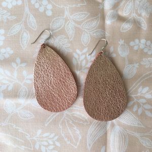 Rose gold Nickel & Suede leather earrings medium