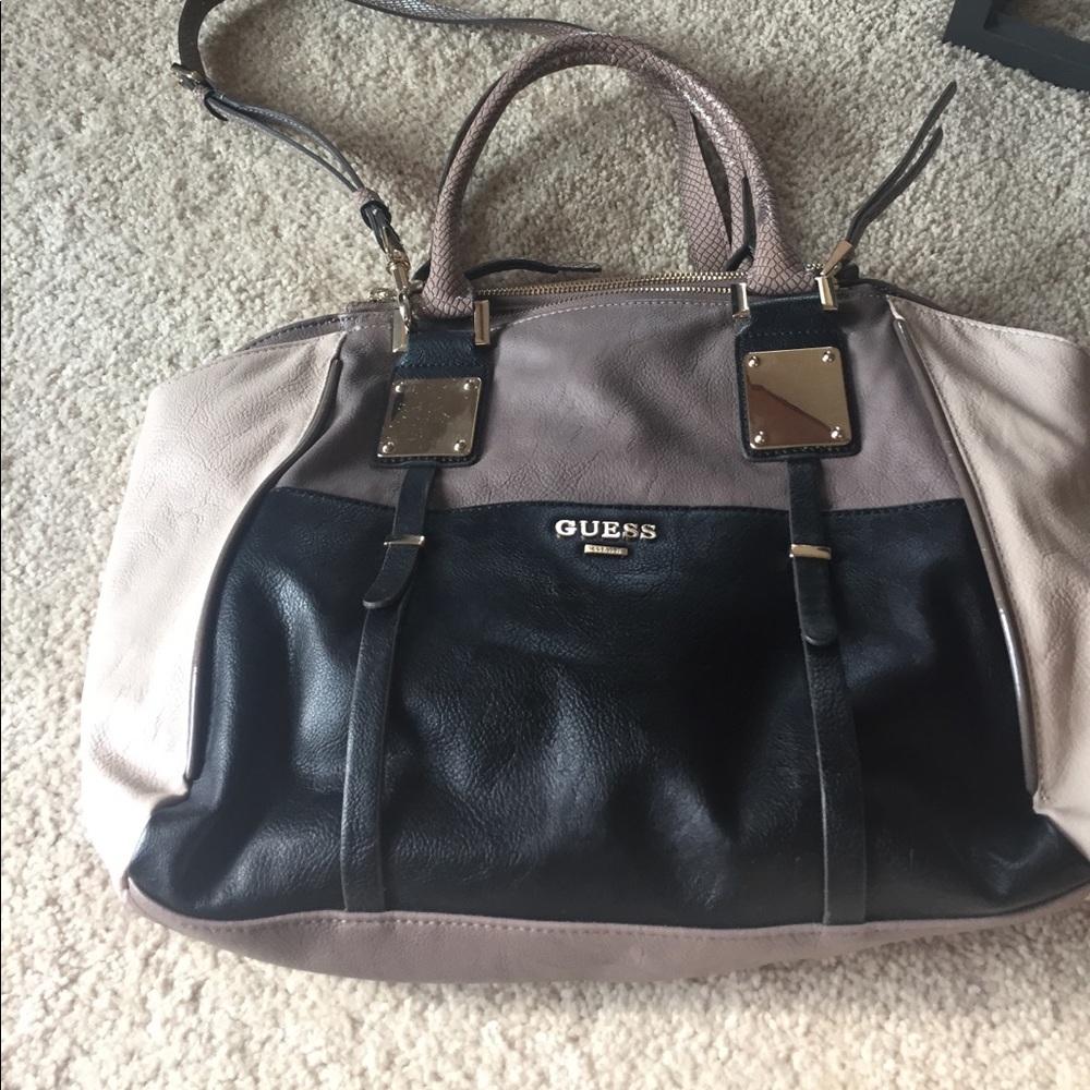 GUESS multicolor blocked purse