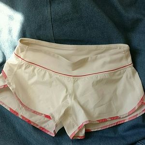 PENDING Lulu lemon shorts