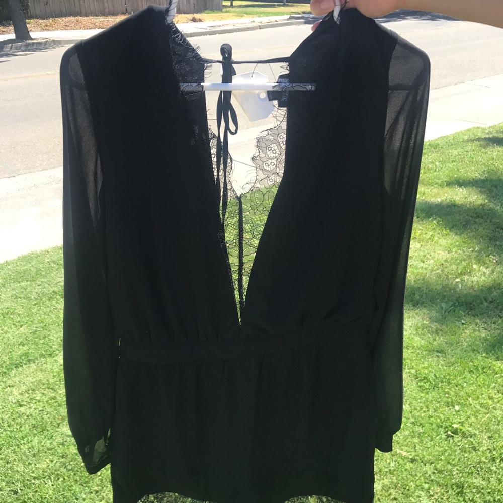 Vici lace romper new with tags size Medium