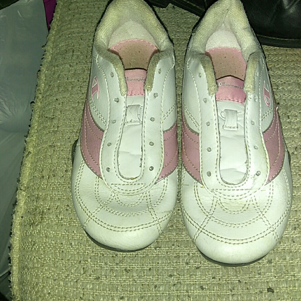 Girls sneakers