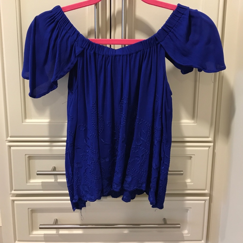 Live Los Angeles off the shoulder blouse