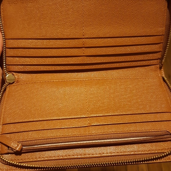 Wallet - Picture 3 of 3