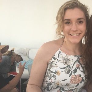 Meet your Posher, Ansley