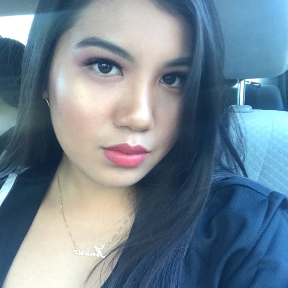 Meet your Posher, Kiana - Picture 1 of 1