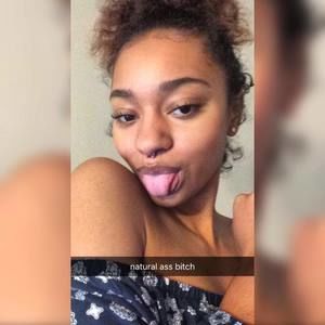 Meet your Posher, Desiree