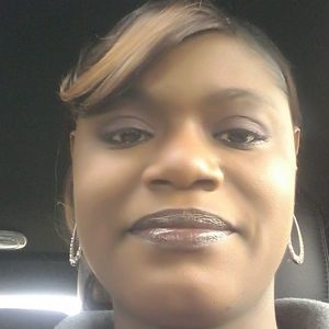 Meet your Posher, Tia