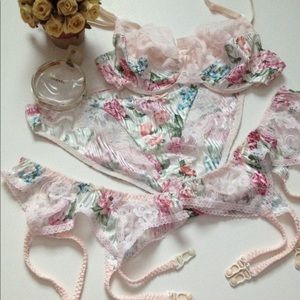 Vintage Floral Lingerie Set