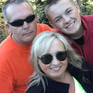 Meet your Posher, Mitzi